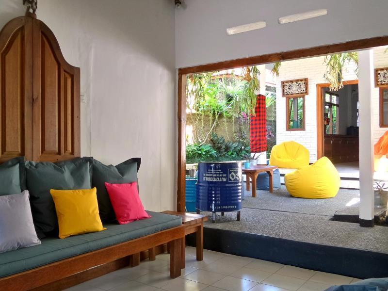 Friendly House Bali Hostel Ubud  Exterior photo